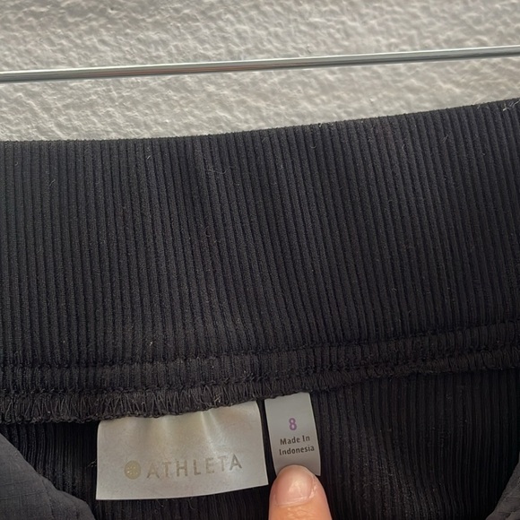 Athleta Trekkie Capri Hiking Trail Pants Size 8 - Picture 8 of 10